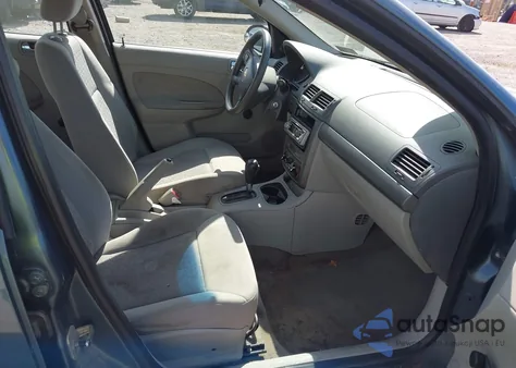 2005 Chevrolet Cobalt z USA, uszkodzony, nr VIN 1G1AK52F157666952